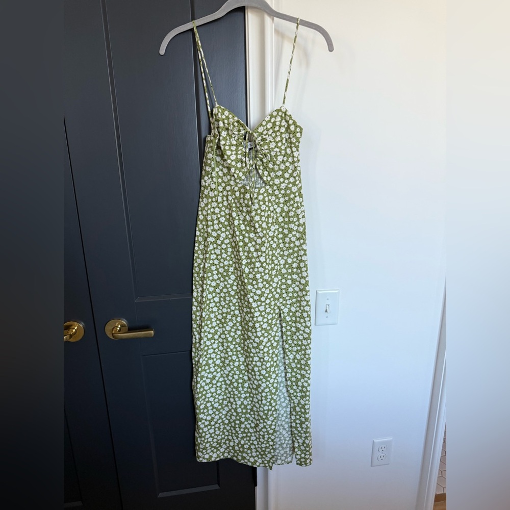 NWT Zara spaghetti strap maxi dress. Size XS. Green floral.